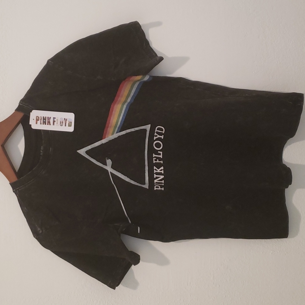 NWT PINK FLOYD "The Dark Side Of The Moon" Graphic Tee - Distressed black